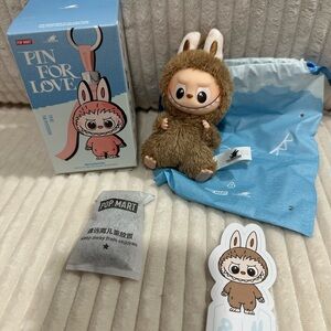 “&” Pin For Love Series (L-Z) brown Labubu.PopMart.New. Box opened to verify.